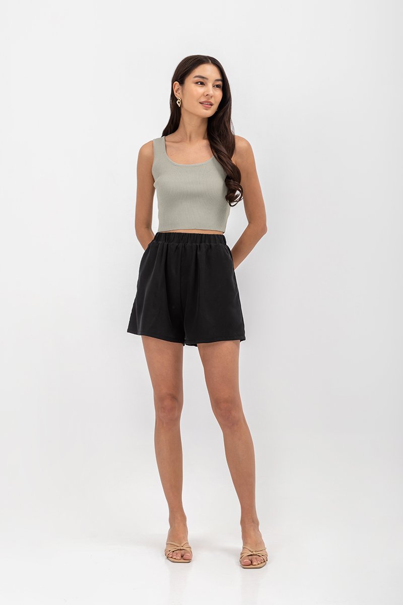 GENVERA ELASTIC WAISTBAND TENCEL SHORTS