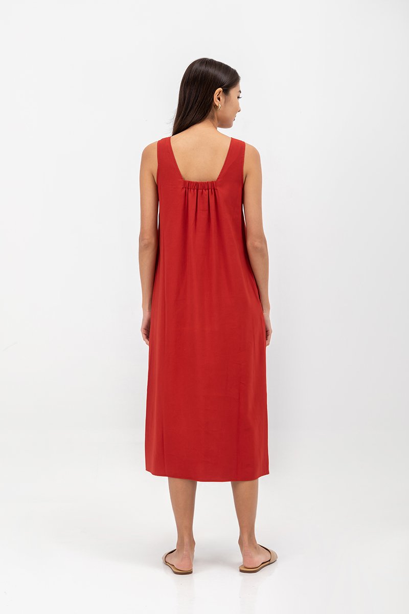 MERIDA V NECK ELASTIC BACK MIDI DRESS W SLIT