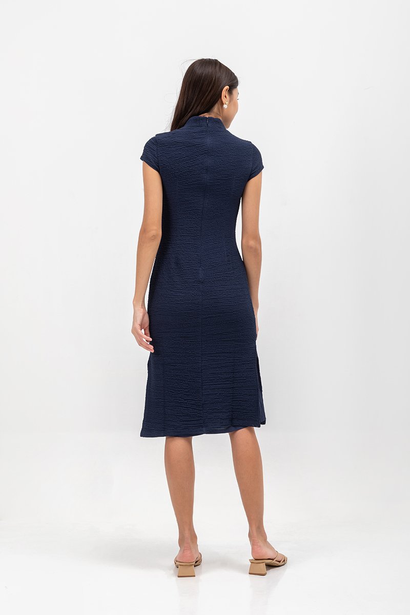 TOSCA TEXTURED SHEATH MIDI CHEONGSAM