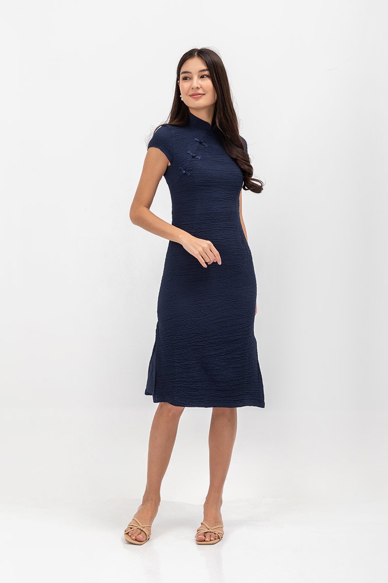 TOSCA TEXTURED SHEATH MIDI CHEONGSAM