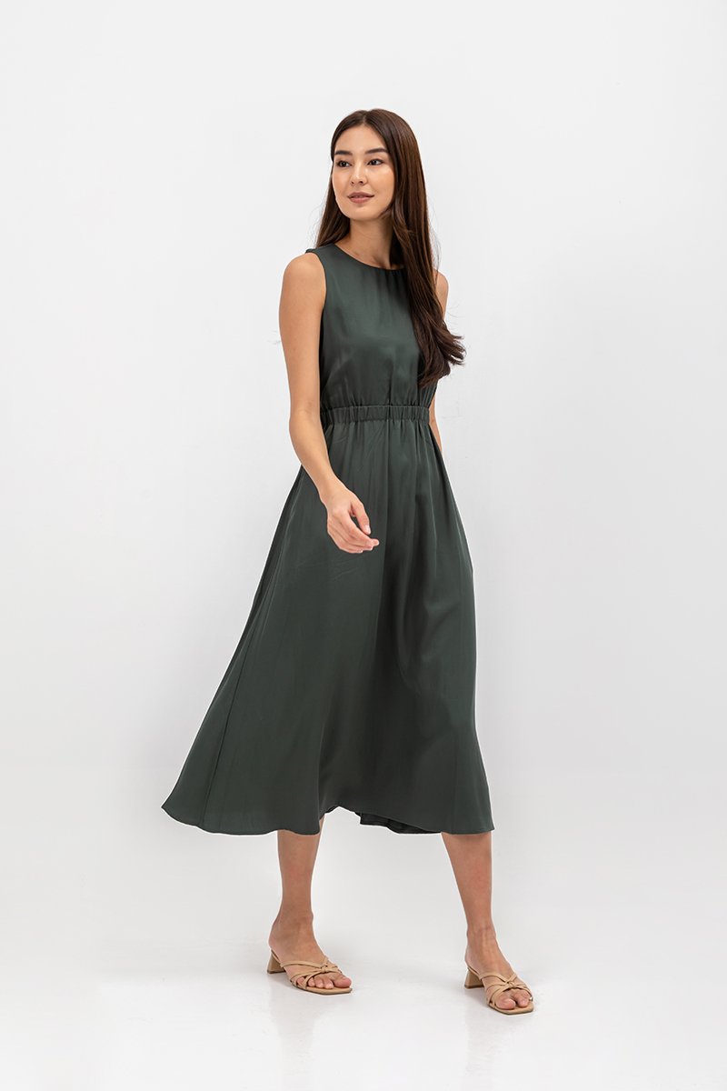 SKYLER TENCEL BACK CUT OUT ELASTIC WAISTBAND MIDI DRESS