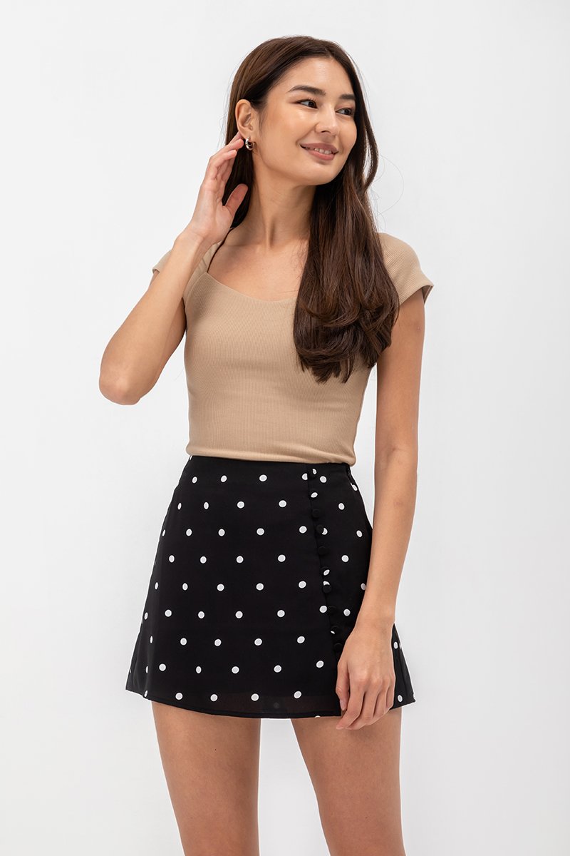 SHILOH POLKADOT SIDE BUTTON SKORTS