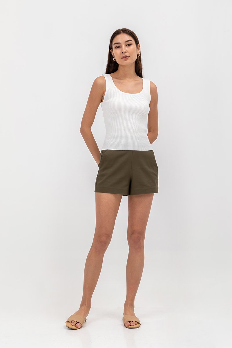 LYLIA SCOOP NECK KNIT TOP