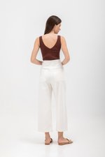 SHULA V NECK KNIT TOP