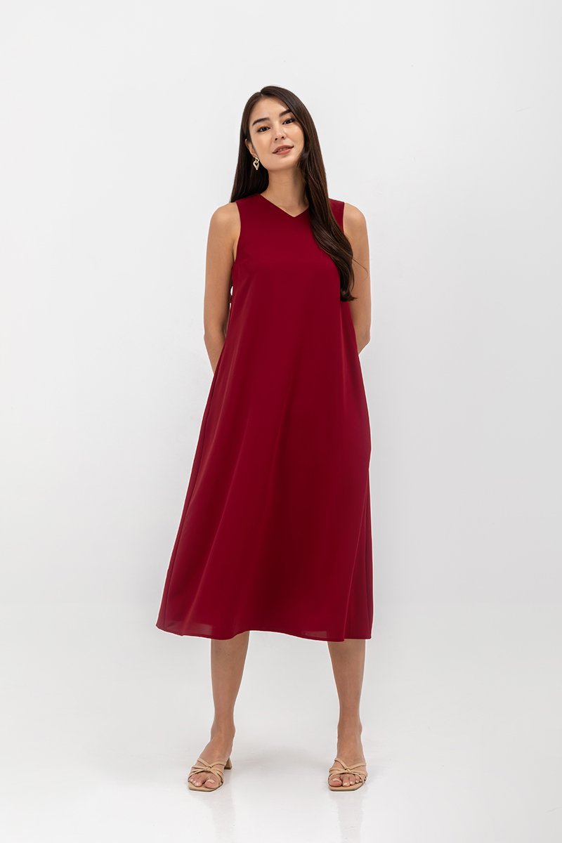 NAILA HIGH V NECK SLEEVELESS MIDI DRESS