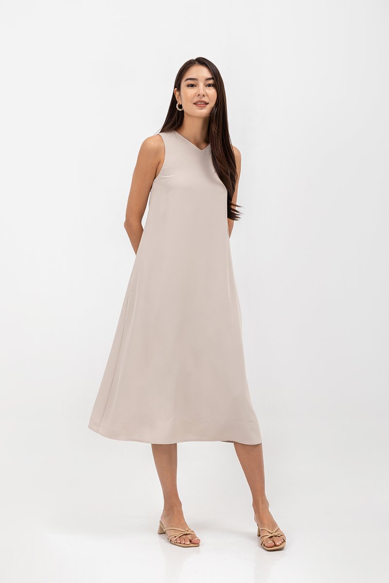 NAILA HIGH V NECK SLEEVELESS MIDI DRESS