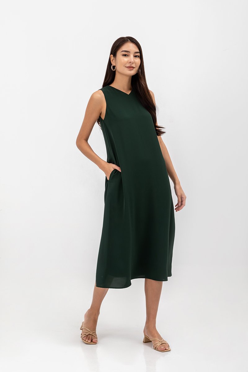 NAILA HIGH V NECK SLEEVELESS MIDI DRESS
