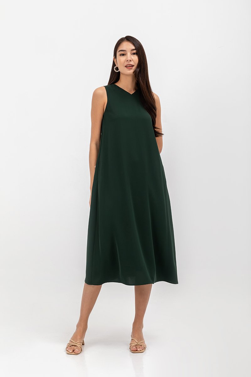 NAILA HIGH V NECK SLEEVELESS MIDI DRESS