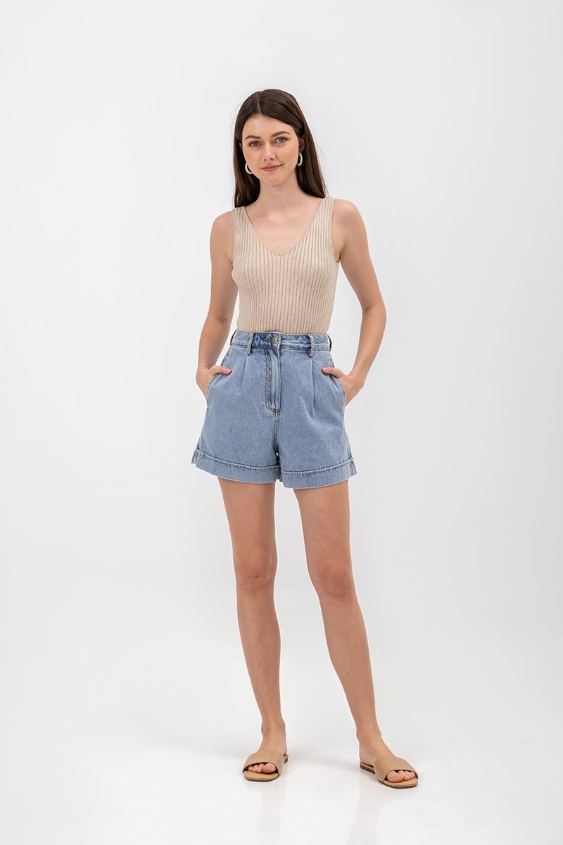 SHULA V NECK KNIT TOP