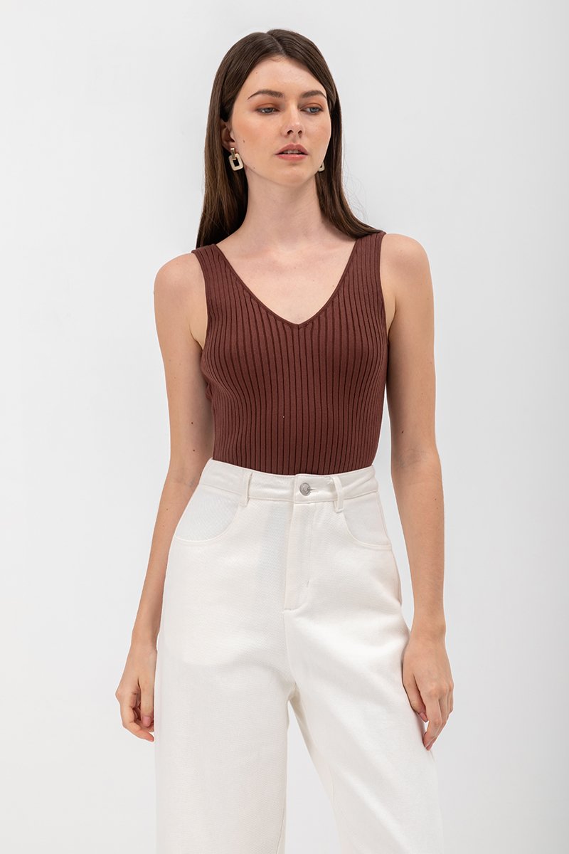SHULA V NECK KNIT TOP