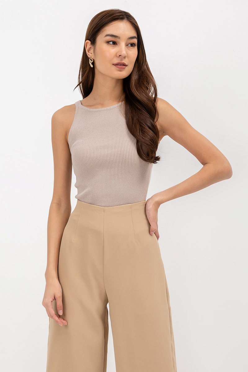 PATRICIA REVERSIBLE CUT IN KNIT TOP