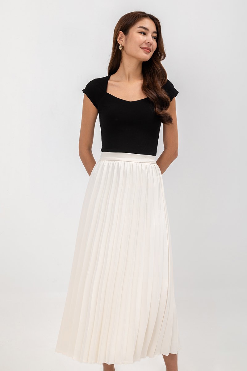 AIRI PLEATED MAXI SKIRT