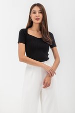 LYNN SWEETHEART NECKLINE KNIT TOP