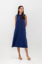 ADEENA BACK PLEAT MIDI DRESS W SASH