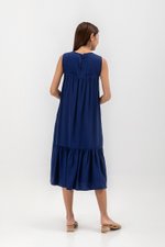 ADEENA BACK PLEAT MIDI DRESS W SASH