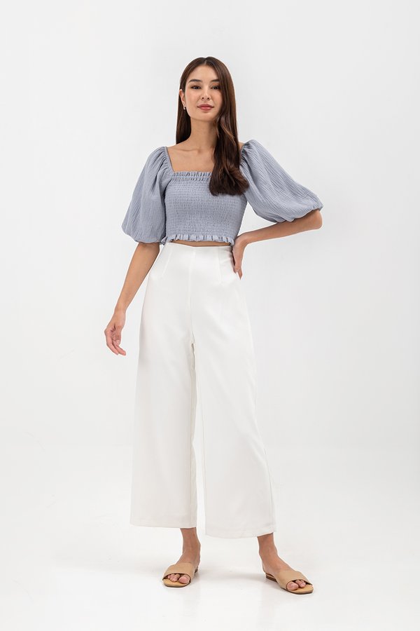 INARA MUSLIN SMOCKED PUFF SLEEVE CROP TOP