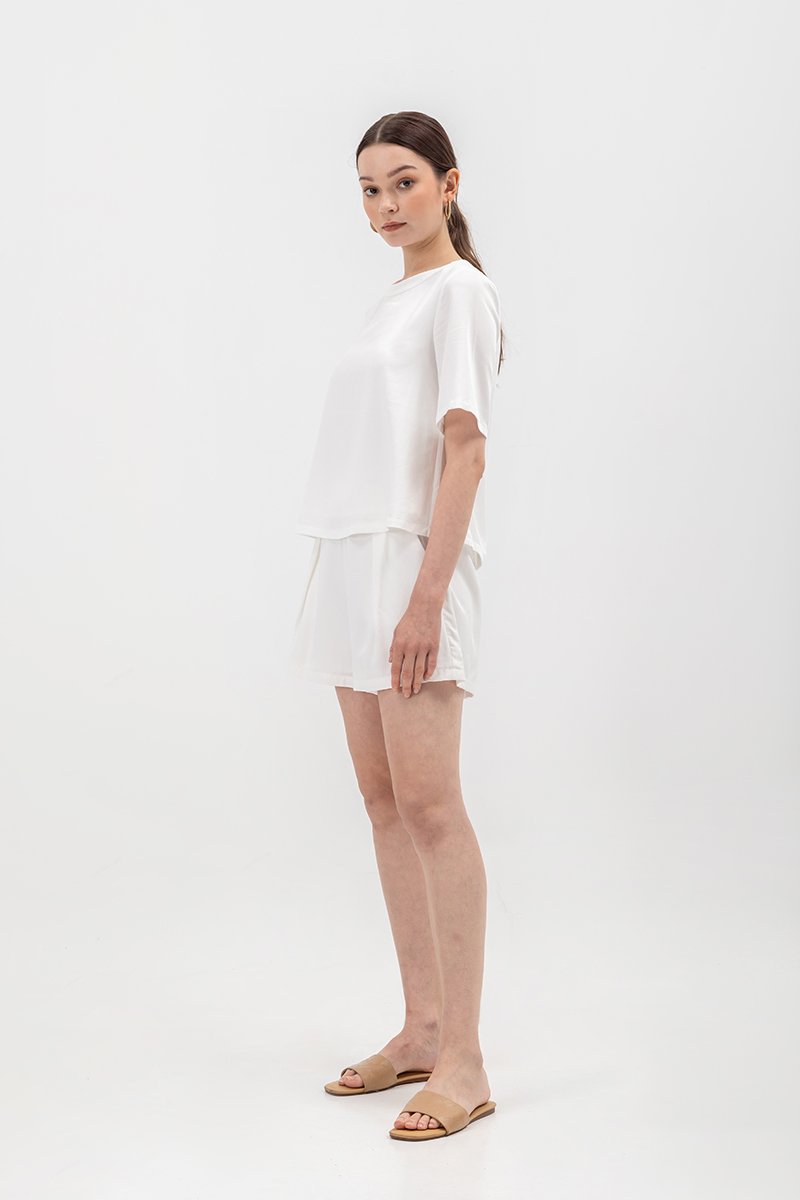 CAPRI TENCEL SHORTS W BACK ELASTIC