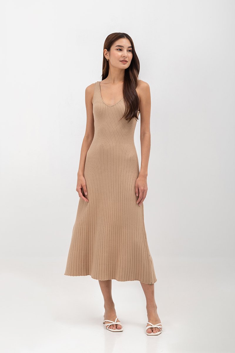 TAKARA V NECK MAXI KNIT DRESS W SASH