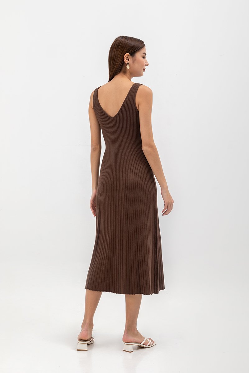 TAKARA V NECK MAXI KNIT DRESS W SASH