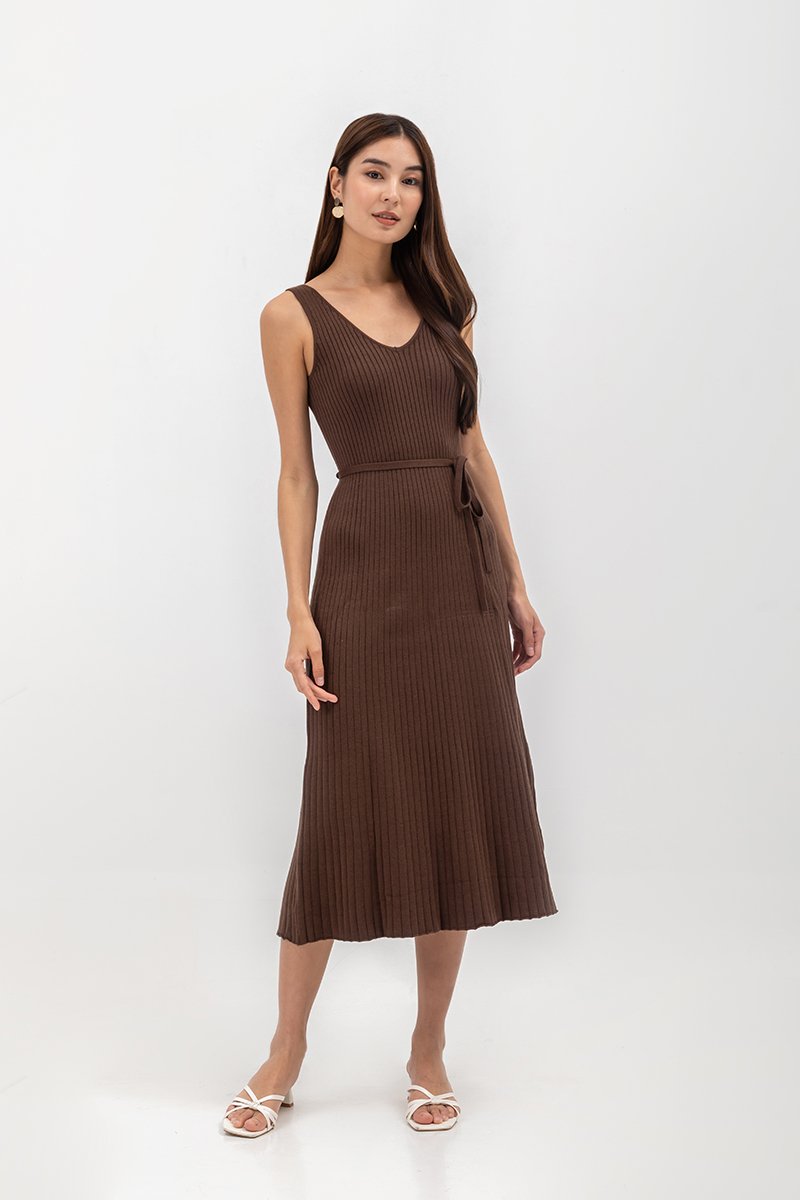 TAKARA V NECK MAXI KNIT DRESS W SASH