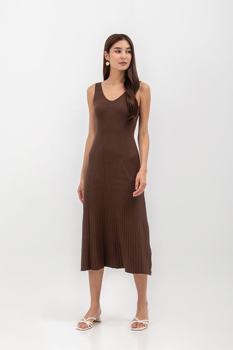 TAKARA V NECK MAXI KNIT DRESS W SASH