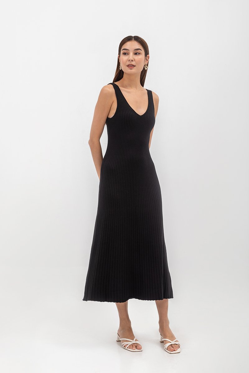 TAKARA V NECK MAXI KNIT DRESS W SASH