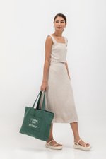 HOLDING SPACE TOTE BAG