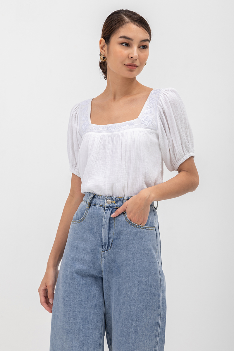 LIERA EMBROIDERED PUFF SLEEVE TOP
