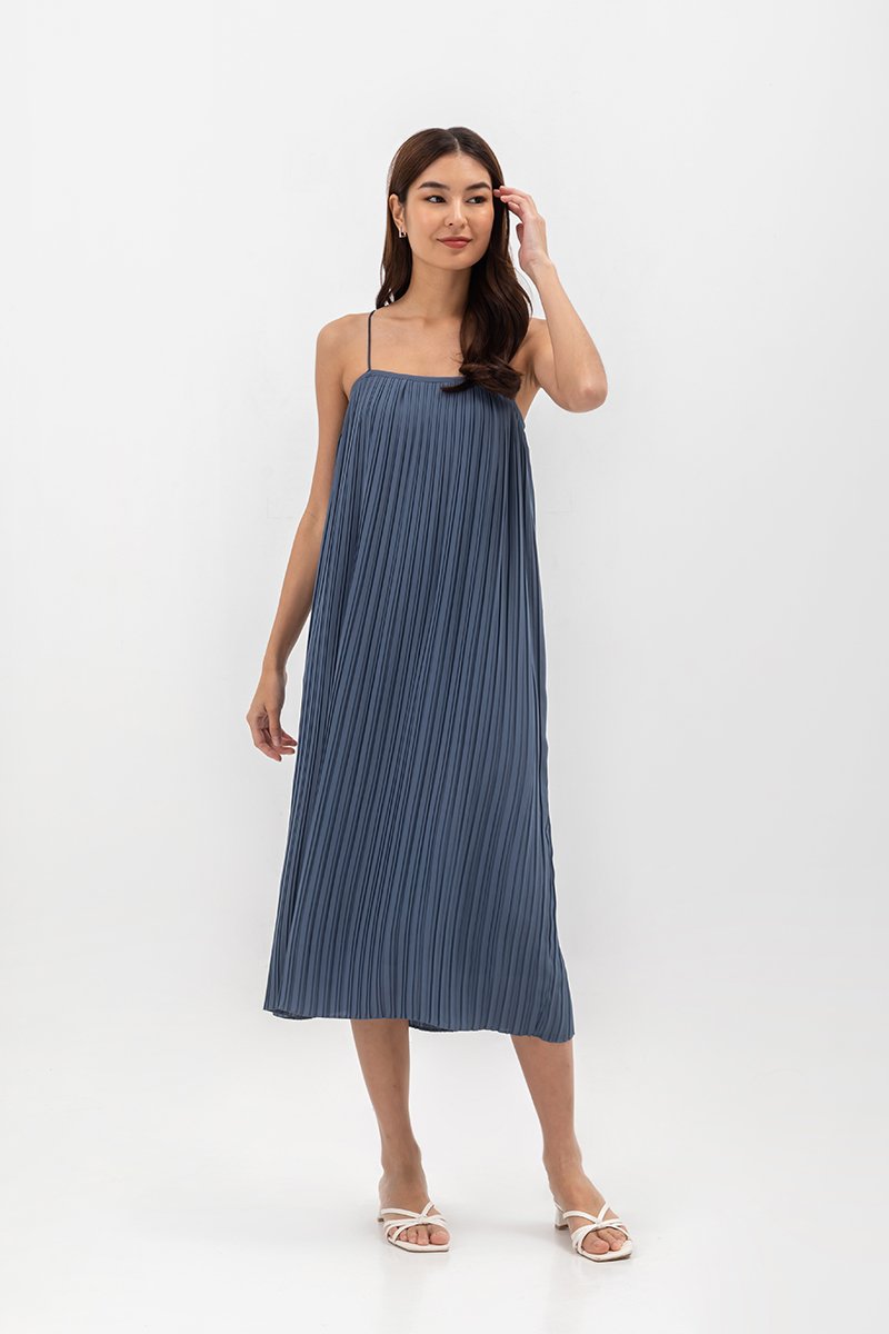 SORA PLEATED CAMISOLE MIDI DRESS W SASH
