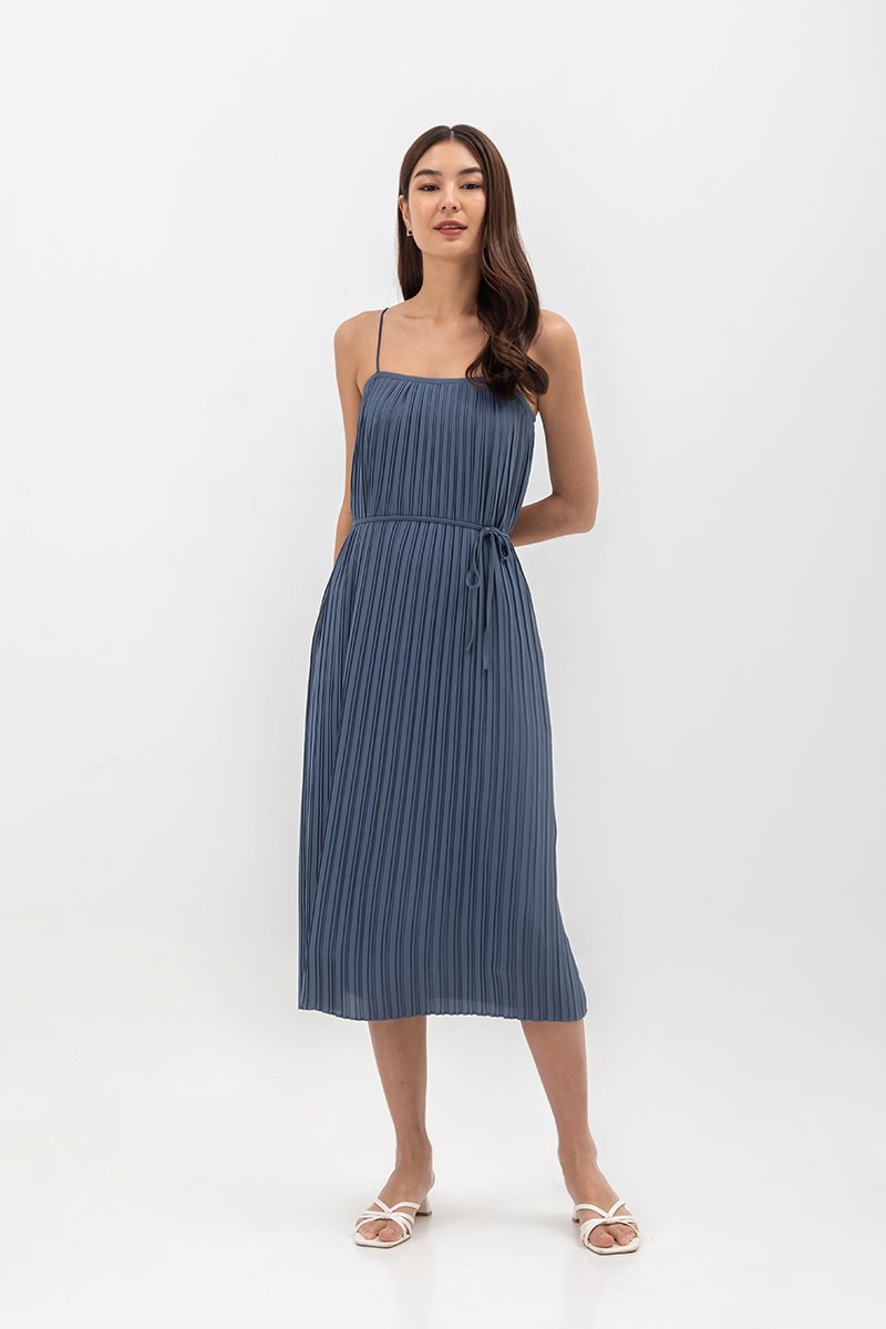 SORA PLEATED CAMISOLE MIDI DRESS W SASH