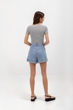 KERYEN SWEETHEART NECKLINE TOP