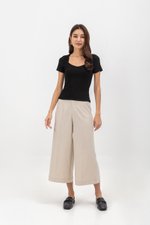 KERYEN SWEETHEART NECKLINE TOP