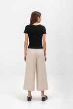 KERYEN SWEETHEART NECKLINE TOP