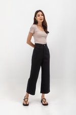 KERYEN SWEETHEART NECKLINE TOP