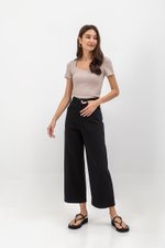 KERYEN SWEETHEART NECKLINE TOP