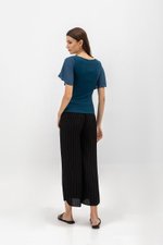 ERLINE FLUTTER SLEEVE KNIT TOP