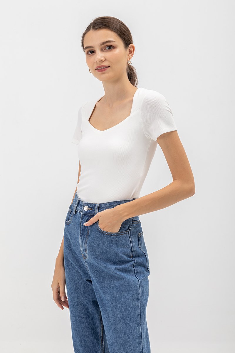 KERYEN SWEETHEART NECKLINE TOP