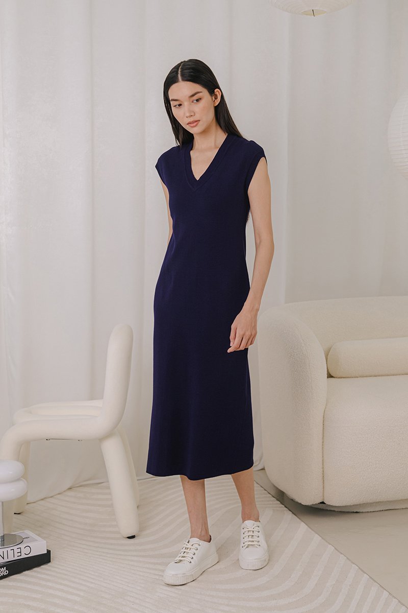 CARRIE V NECK KNIT MIDI DRESS
