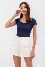 SORELLE DIAMOND NECKLINE KNIT TOP