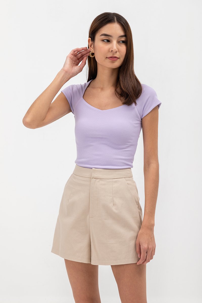 SORELLE DIAMOND NECKLINE KNIT TOP