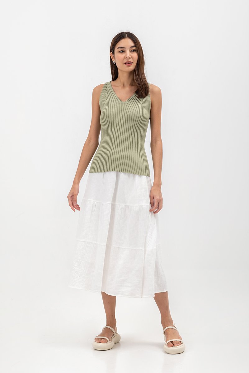 VALAE V NECK KNIT TOP