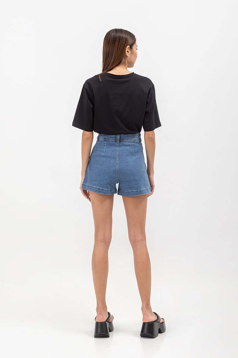 OLIVER PATCH POCKET DENIM SHORTS