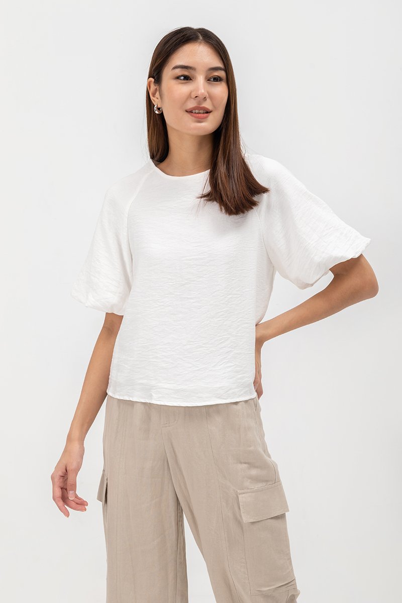 ILA RAGLAN PUFF SLEEVE TOP