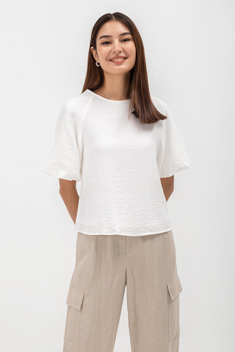 ILA RAGLAN PUFF SLEEVE TOP