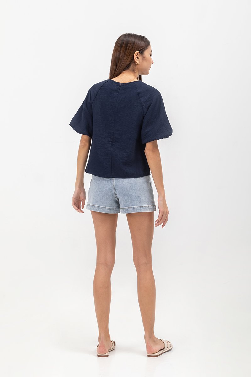 ILA RAGLAN PUFF SLEEVE TOP