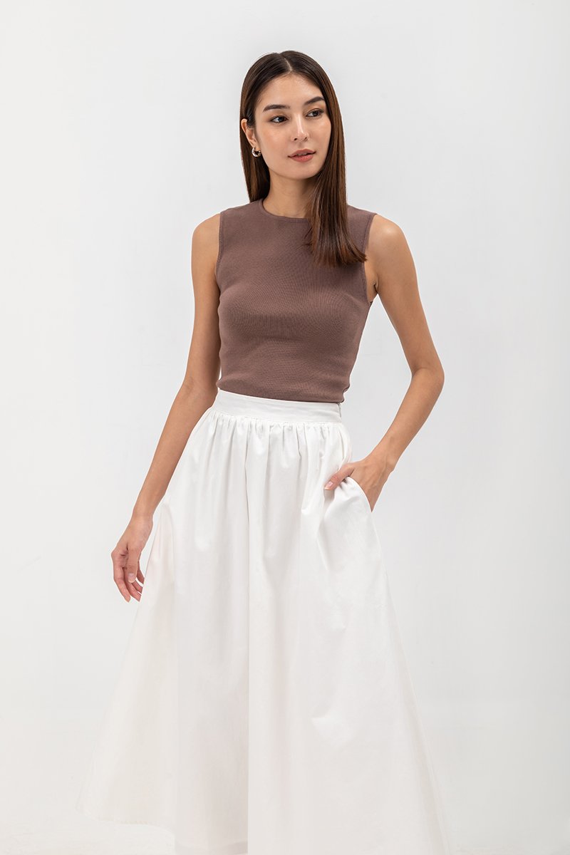 IYANA SLEEVELESS KNIT TOP