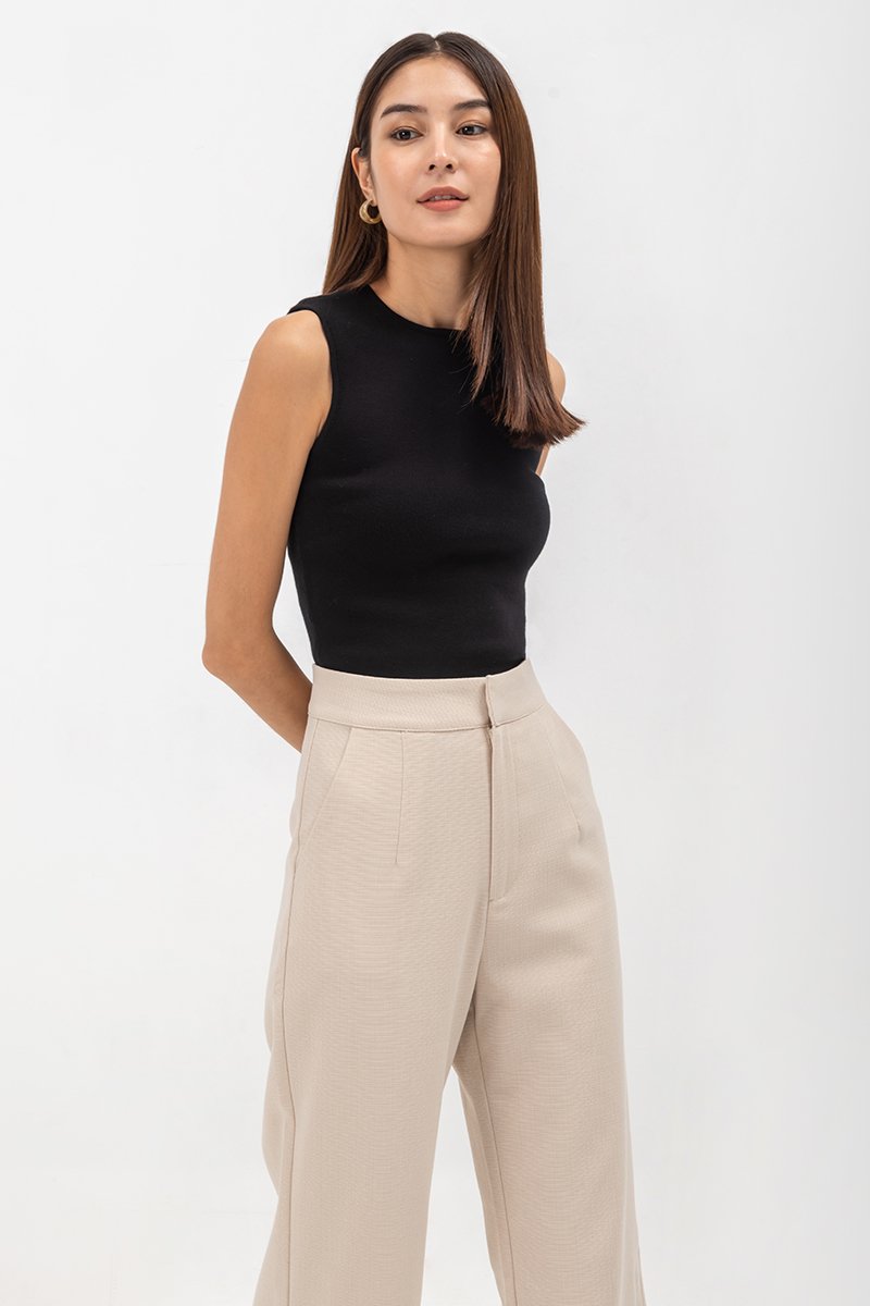 IYANA SLEEVELESS KNIT TOP