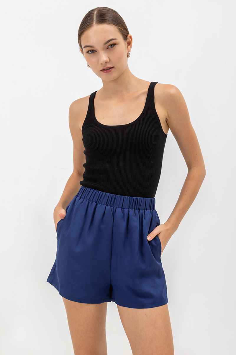SOPHIE ELASTIC TENCEL SHORTS | Love and Bravery