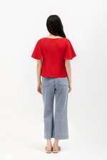 DELGADO FLUTTER SLEEVE TOP