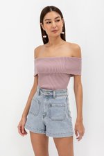 JEAN OFF SHOULDER KNIT TOP